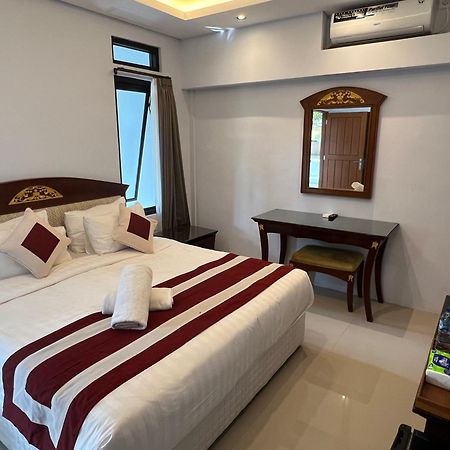 Mandhasativa Homestay Singaraja  Bagian luar foto